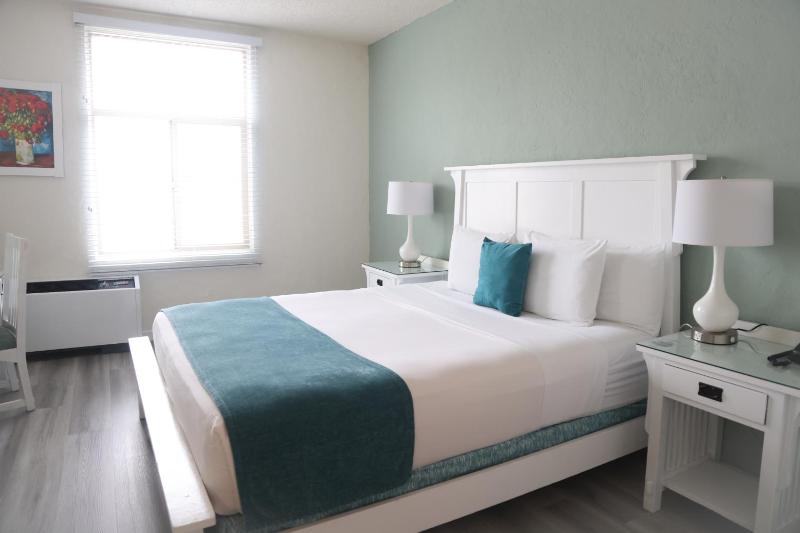King Room image 4