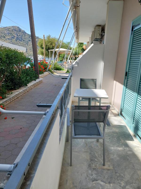 Family Room with Side Sea View image 3