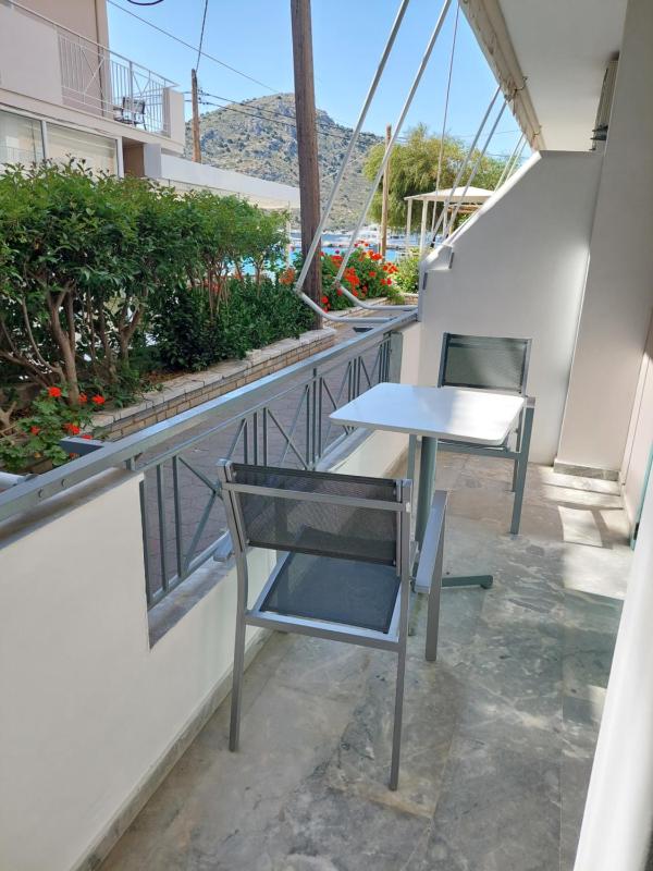 Family Room with Side Sea View image 2