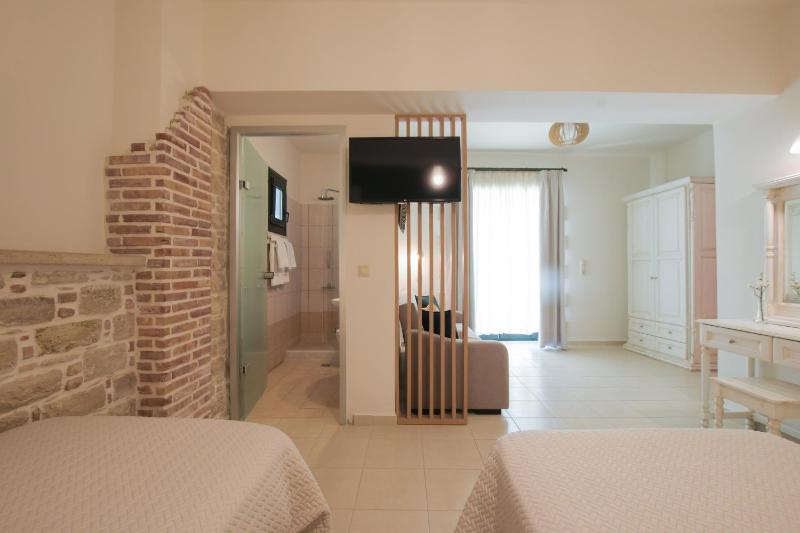 Two-Bedroom Apartment (4 Adults) image 3