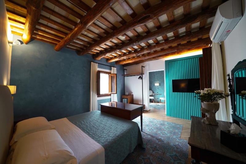 Hotel Carmine - image 10