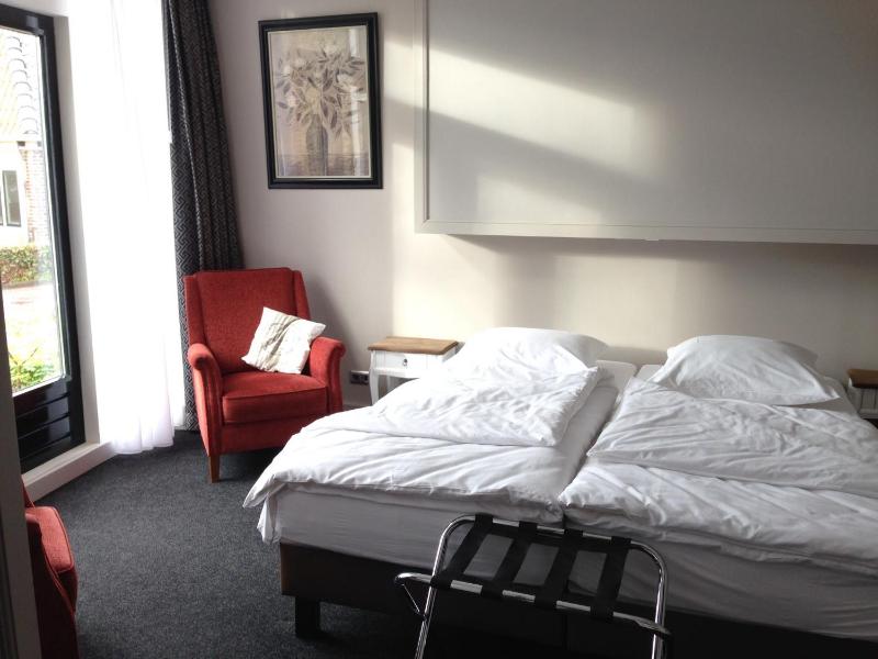 Double or Twin Room with Terrace image 2