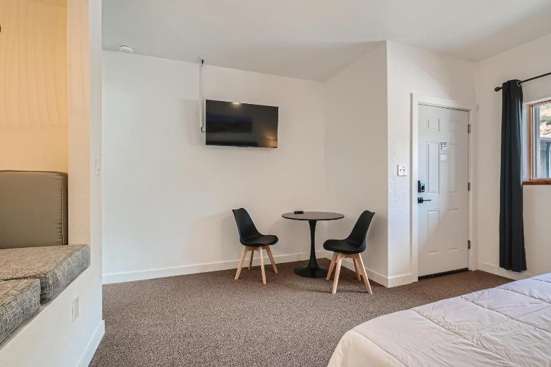 King Suite image 3