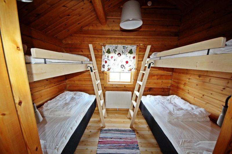 One-Bedroom Cottage image 3
