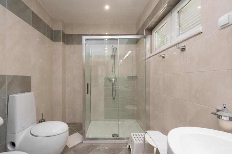 Villa Sveti Petar - with heated pool and outdoor jacuzzi - image 19