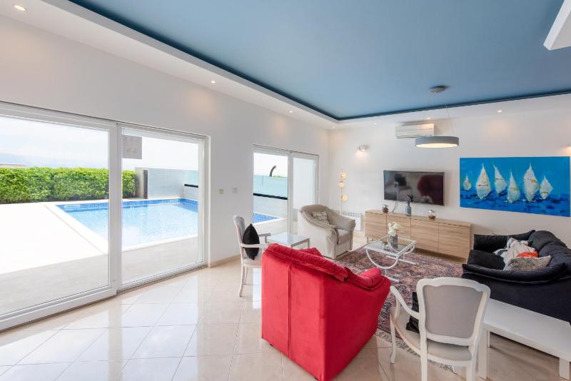 Villa Sveti Petar - with heated pool and outdoor jacuzzi - image 8