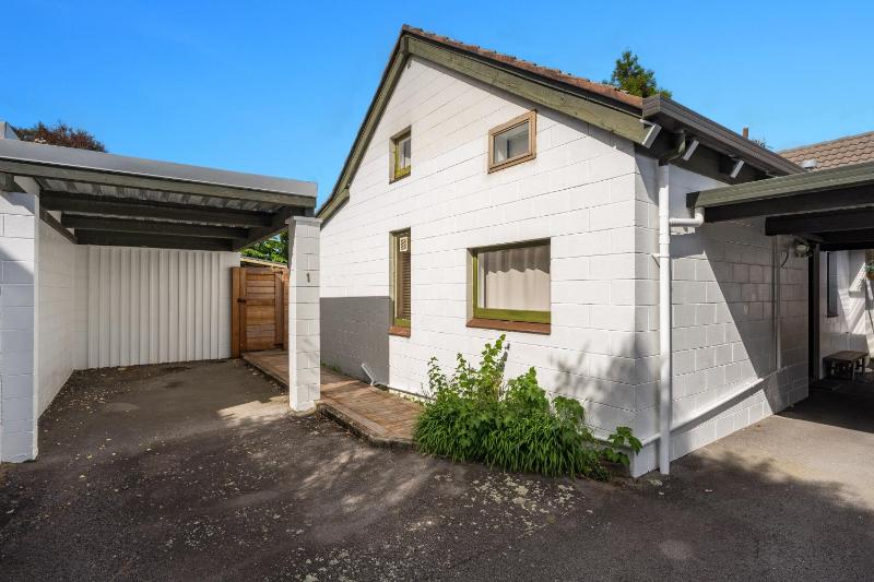 Elegant Townhouse - image 22