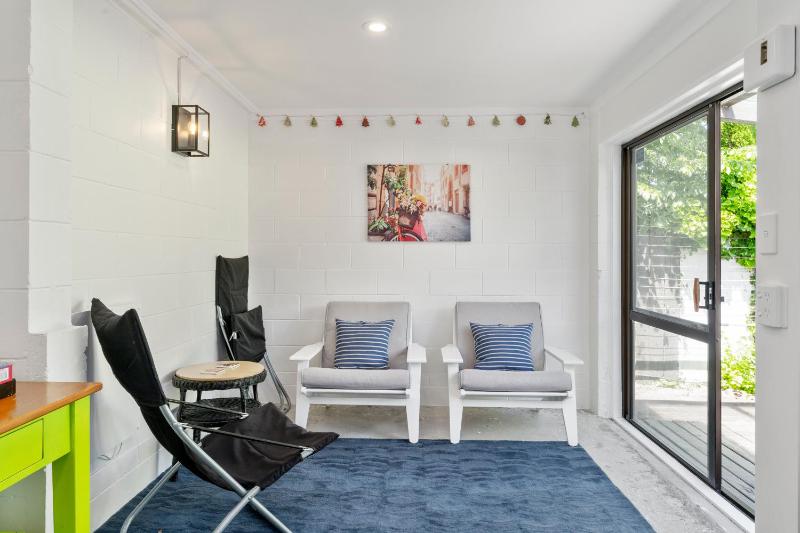 Elegant Townhouse - image 11