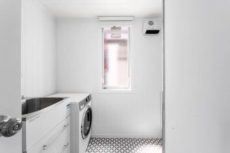 Elegant Townhouse - image 27