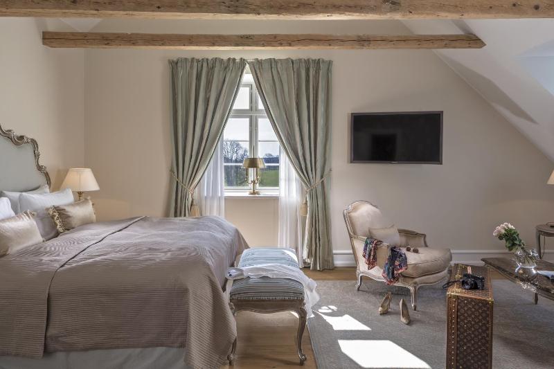 Junior Suite image 1