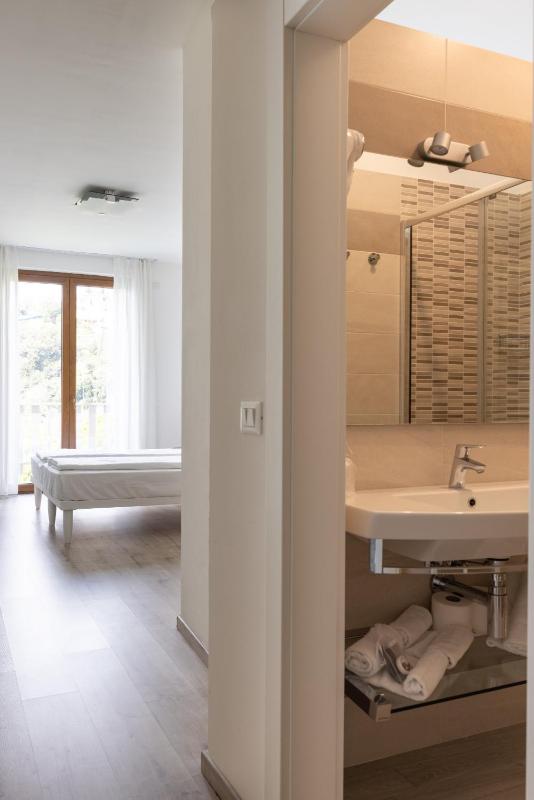 Superior Double or Twin Room image 3