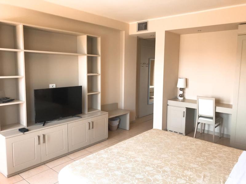 Mediterranean Boutique Hotel - image 28