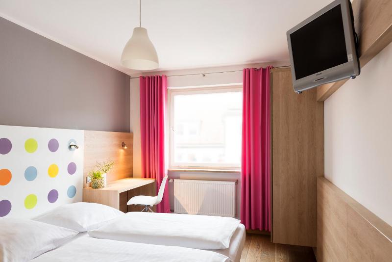 Double Room image 1