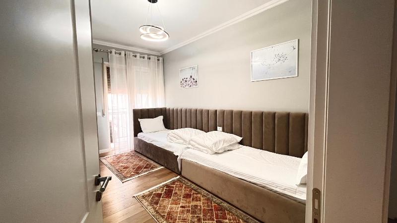 Zeus Tirana Suite - image 4