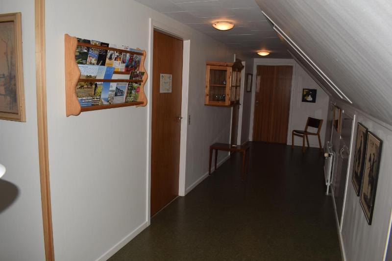 Double Room with Shared Bathroom image 3