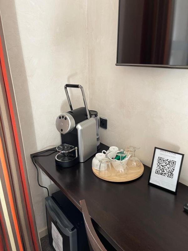 Deluxe Double Room with Terrace image 2