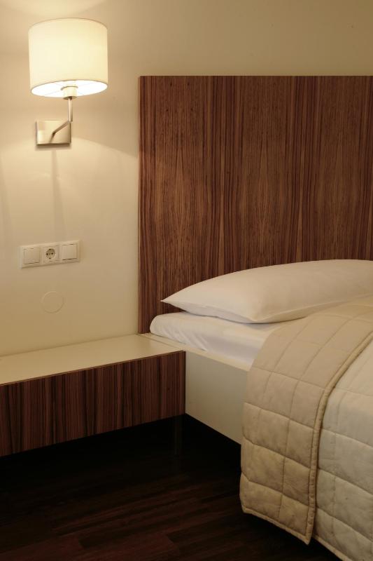 Single Room - Annex image 1