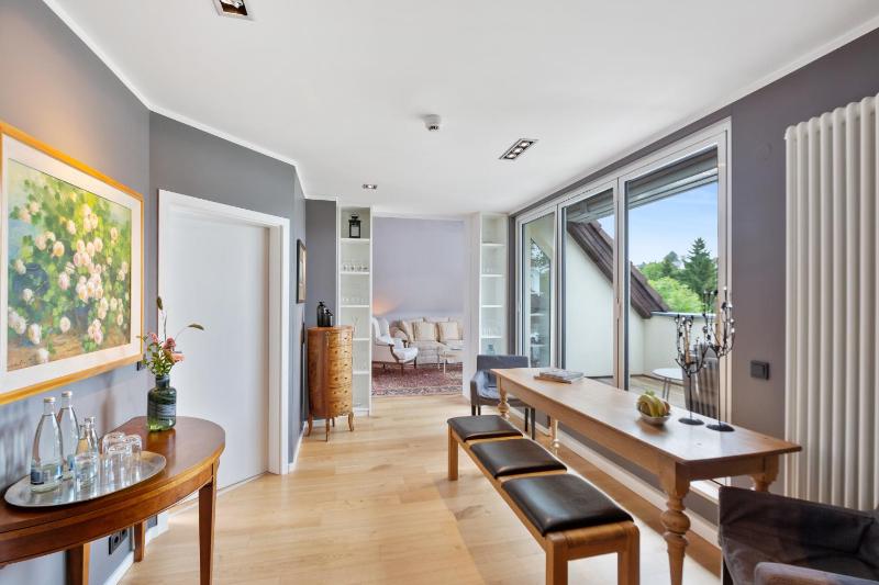 Studio with Balcony image 1