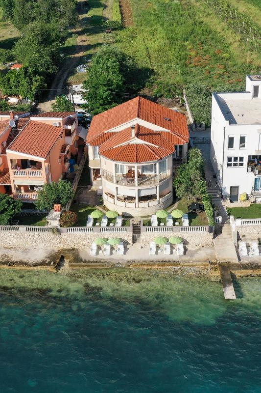 Apartments Kiara Bibinje - image 4