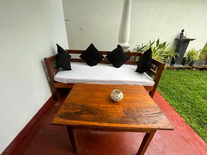 Beach House Kalukatiya - Family Villa Seaview Room Garden Room Beach Cabana - image 7