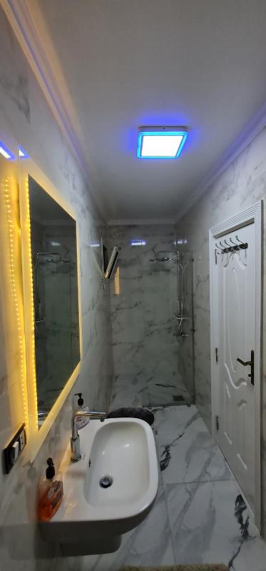 Quadruple Room with Bathroom image 3