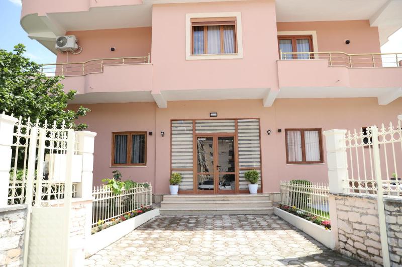Hotel Vila Maledhi - image 9