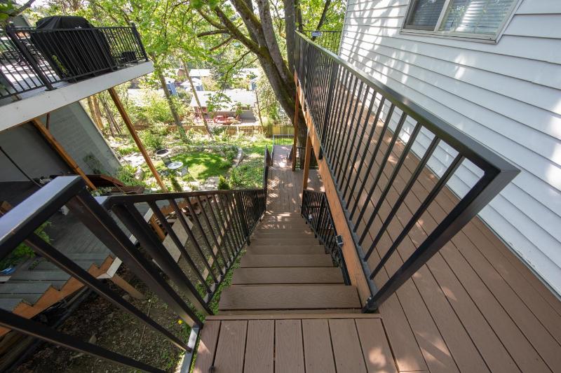 High Point Guesthouse - Next to Seattle Chinese Garden - image 10