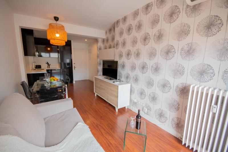 For Your Rentals Coqueto apartamento cerca al Parque Retiro GPA92 Images