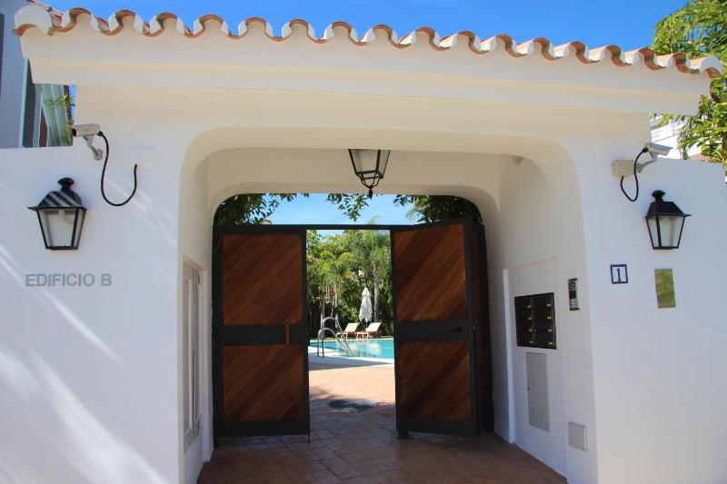 Private Collection Two-Bedroom Apartment (4 Adults) image 4