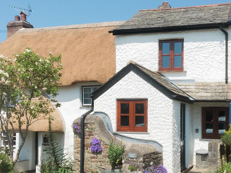 Pinewood Cottage Images