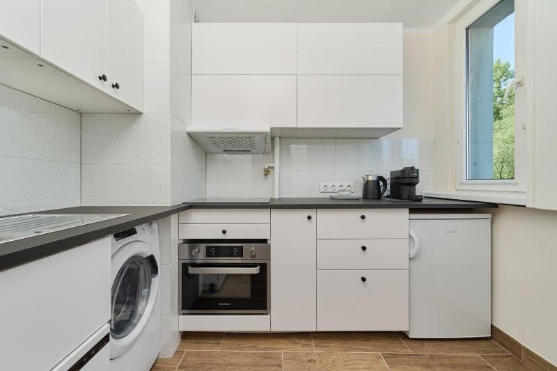 Beautiful & Bright Studio Krynicka for 3 Guests by Noclegi Renters - image 11