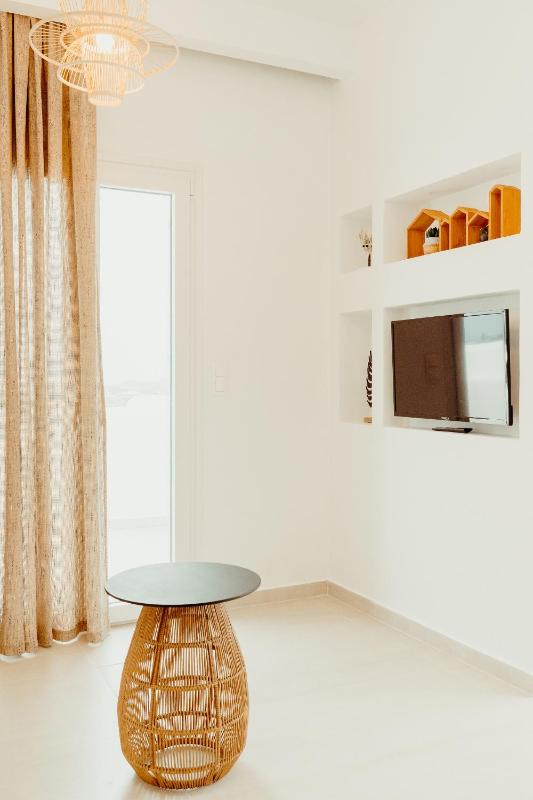 Deluxe Suite image 4