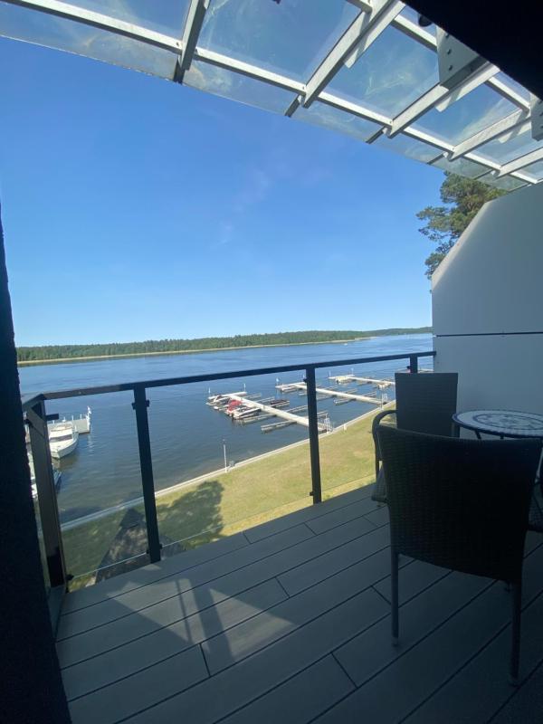 Apartment with Lake View image 4
