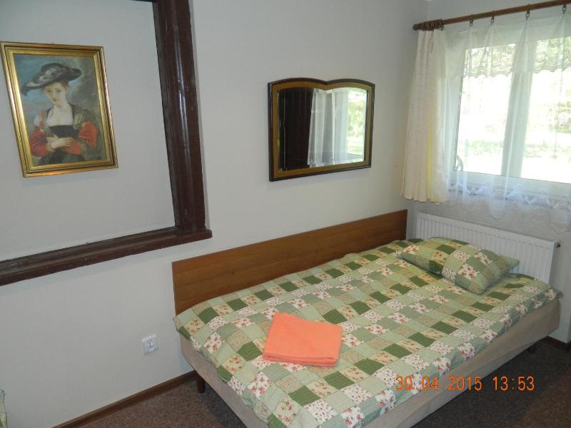 Single Room image 3