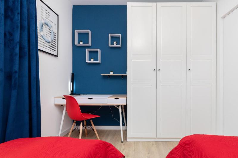 Apartment Redlowo & 2 bedrooms & Parking by Noclegi Renters - image 26