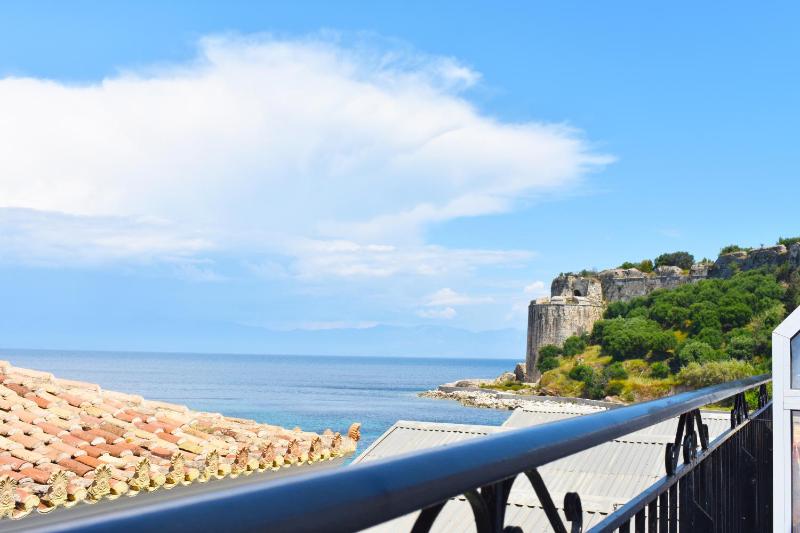 Apartment with Sea View image 2