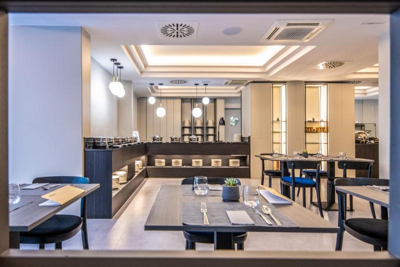Hotel Délibáb - image 19