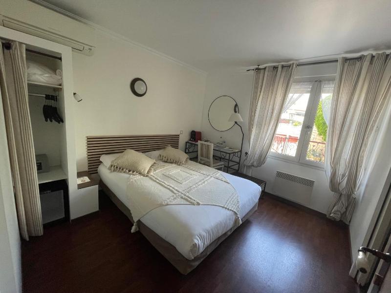 Standard Double Room image 1