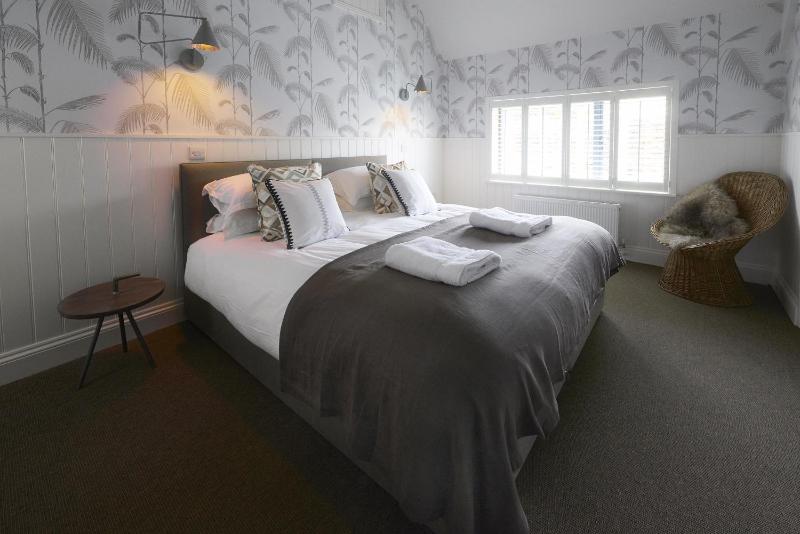 Standard Double or Twin Room image 1