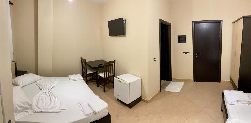 AL Hotel - image 15