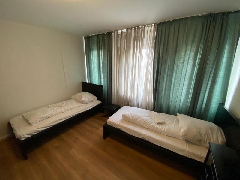 351 City Apartments Close to the Exhibition Center - image 3