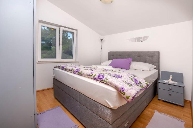One-Bedroom apartment Standard image 3