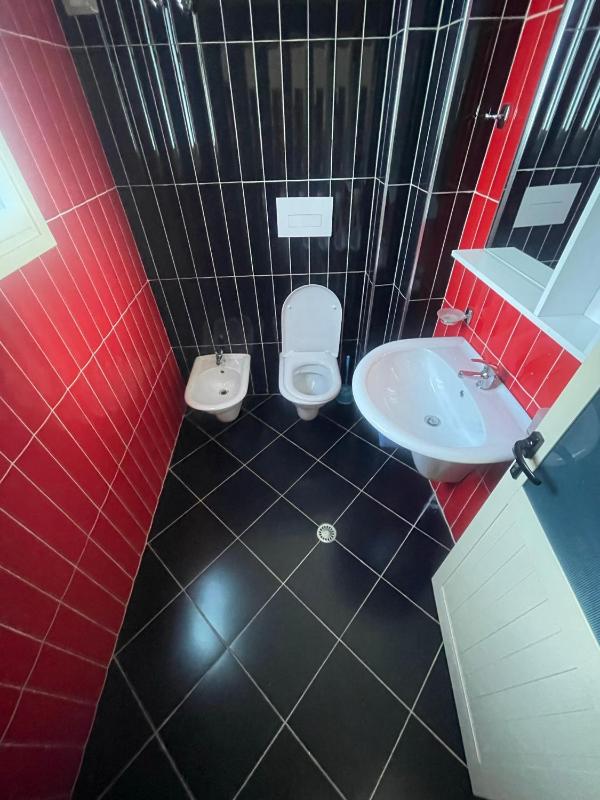 One-Bedroom House image 2