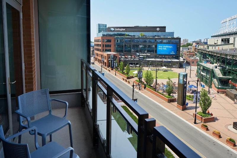 Junior Suite - Ballpark View image 2
