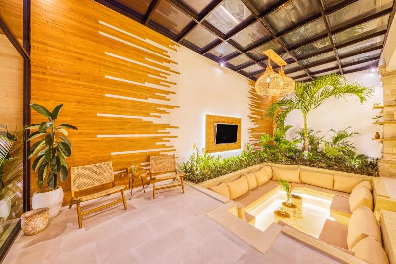 Villa Dublin - Luxury 5 BDR w Jacuzzi & Pool - image 14