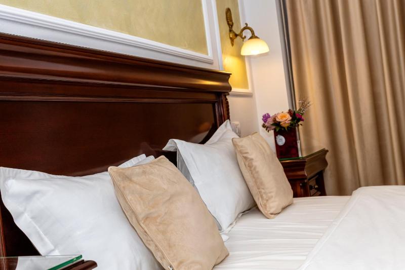 Superior Double Room image 4