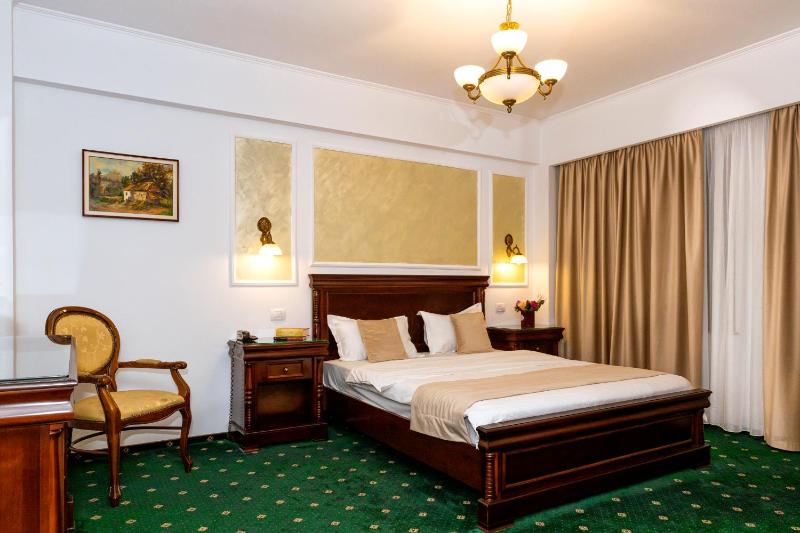 Superior Double Room image 3