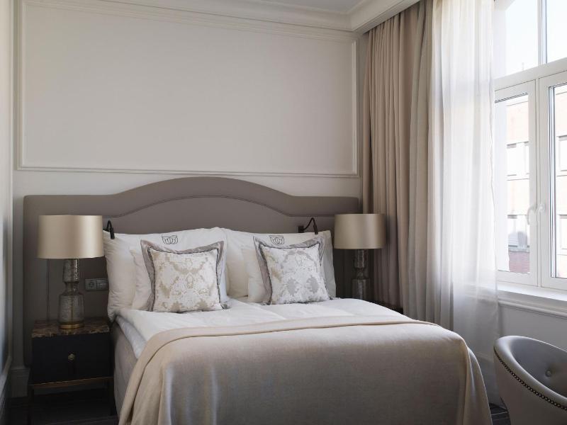 Superior 1897 image 3