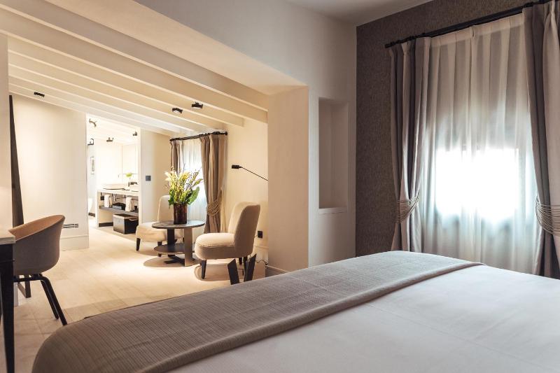 Junior Suite image 4