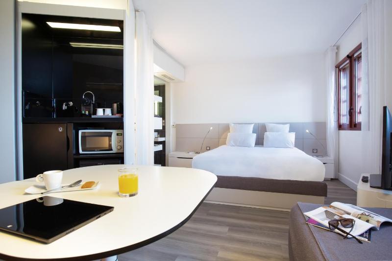 Novotel Suites Perpignan Centre Hotel - image 9